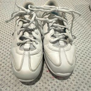 Varsity cheer shoes size 3